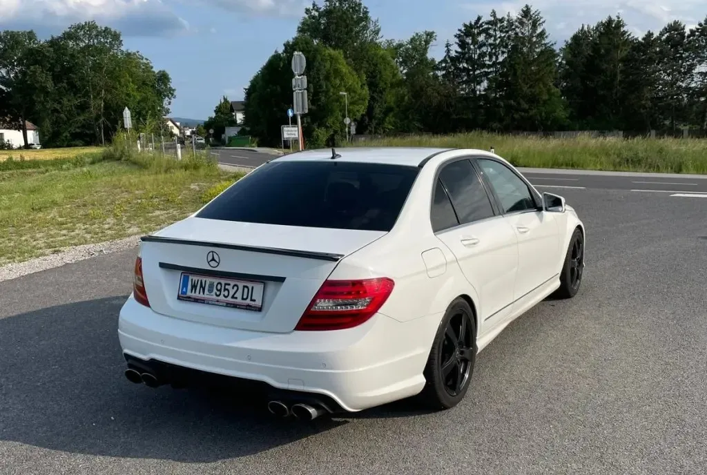 Mercedes C klasse 250 - pachet AMG 8 500 eur