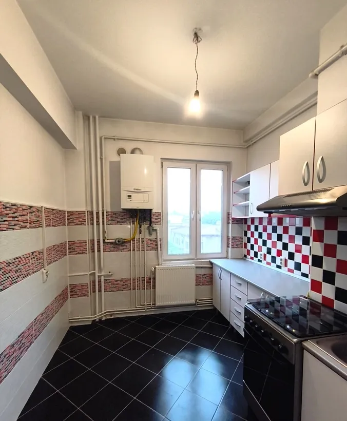 Victoriei Iancu de Hunedoara apartament 2 camere birouri cabinet