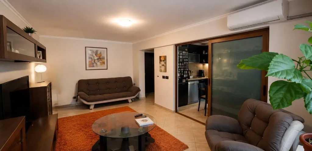Apartament 4 camere Focsani Ultracentral La cheie