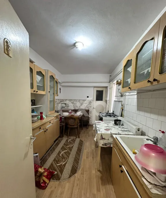 Apartament 4 Camere Decomandat - Ultracentral Calea