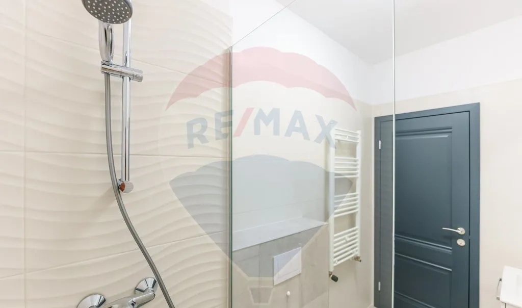 Apartament 3 camere loc parcare Adora Park