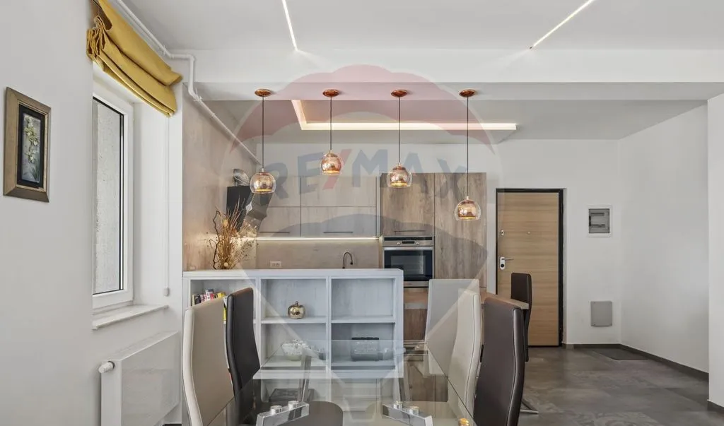 Vanzare apartament 2camere loc de parcare bloc nou Str