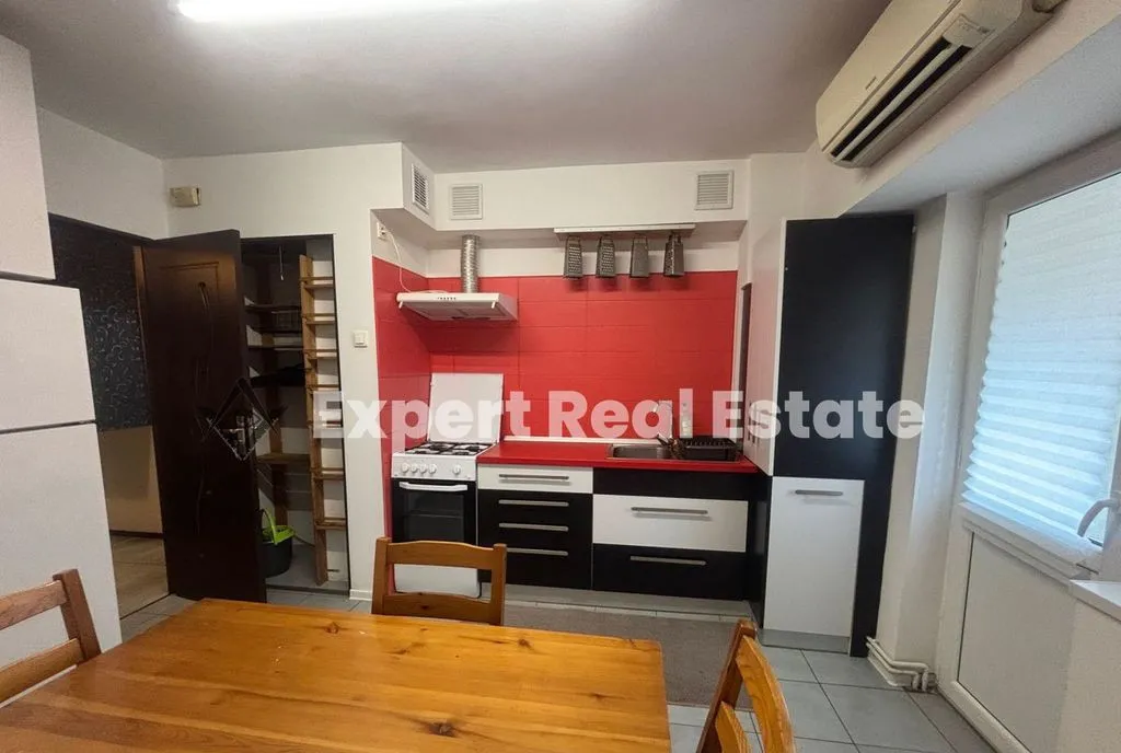 Apartament spatios 2 camere ultracentral otopeni