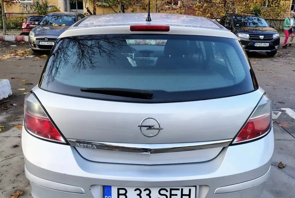 Opel Astra H Euro5 2011 3 100 eur