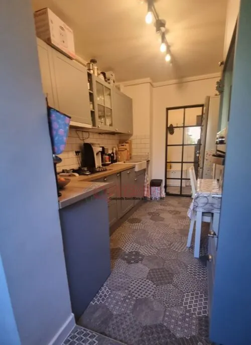 Apartament 4 camere centrala proprie parcare 5 min