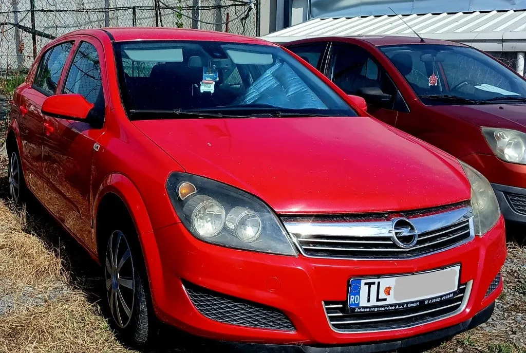 Opel Astra 1 3 5 usi cu Climatronic 2008 1 950 eur