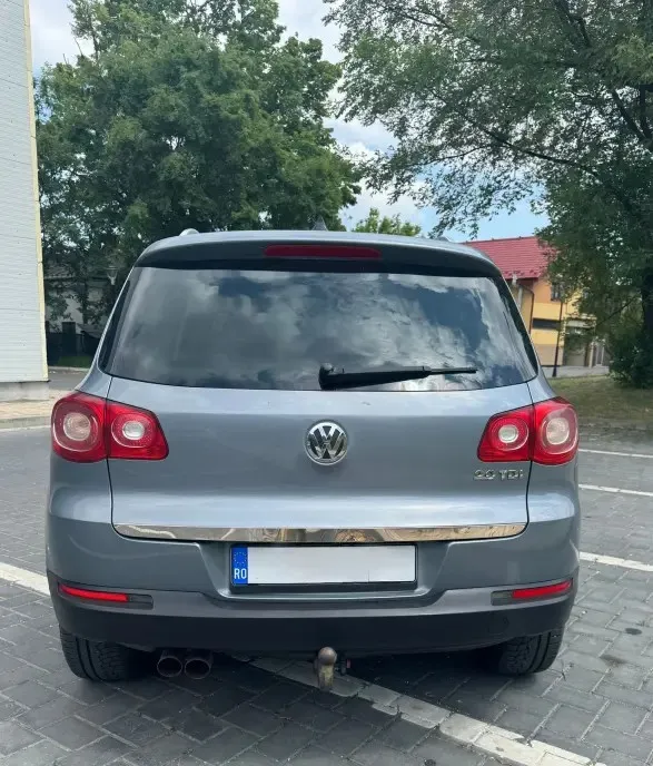 Volkswagen Tiguan 2008 2 0TDI 4 times 4 6 000 eur
