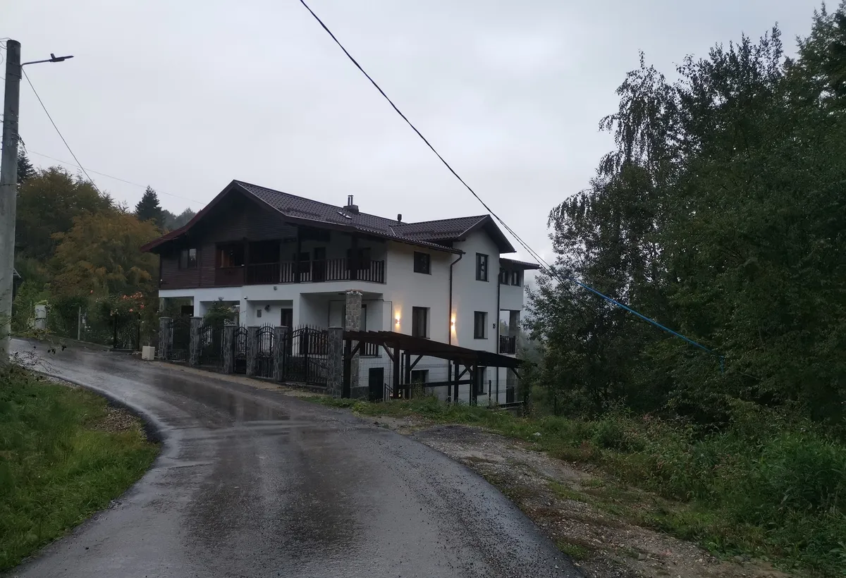 Sinaia vand 492 mp in cartierul Tirul cu Porumbei proprietar