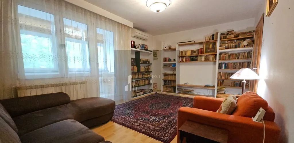 3 camere decomandat/centrala proprie/etaj 1/ Constantin B