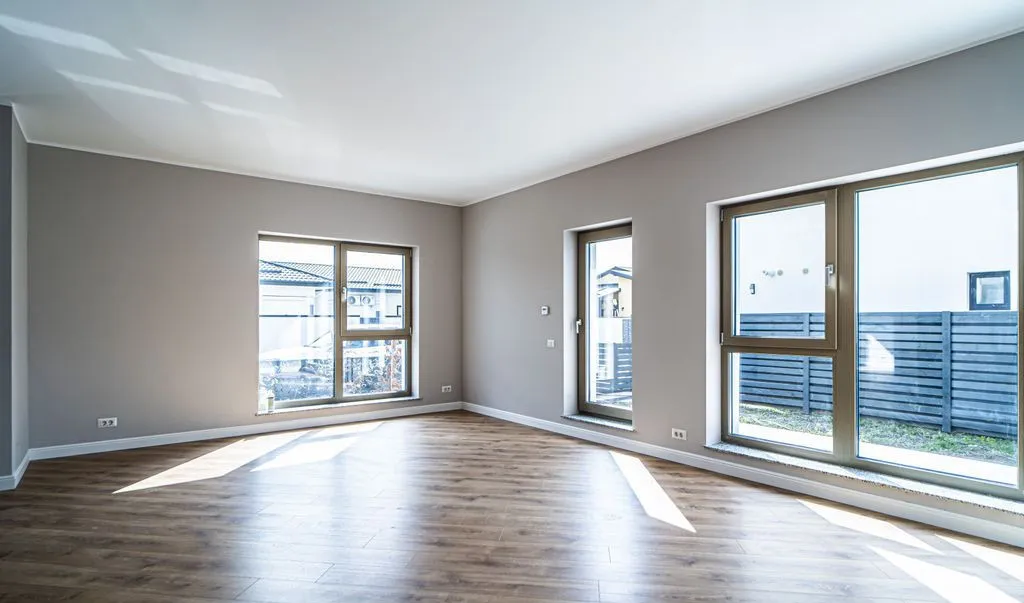 Casa 5 camere 2 parcari mutare imediata