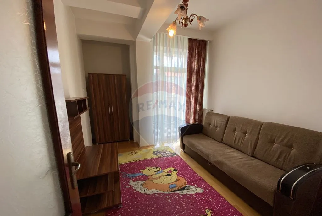 Apartament decomandat de inchiriat in zona Gara