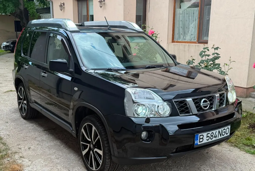 Nissan X-trail T31 2007 2 0 4X4 4 300 eur