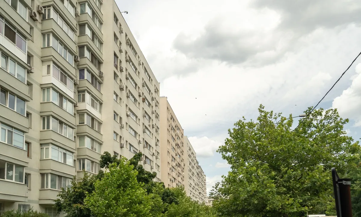Metrou Titan Parcul Constantin Brancusi garsoniera imobil 1978