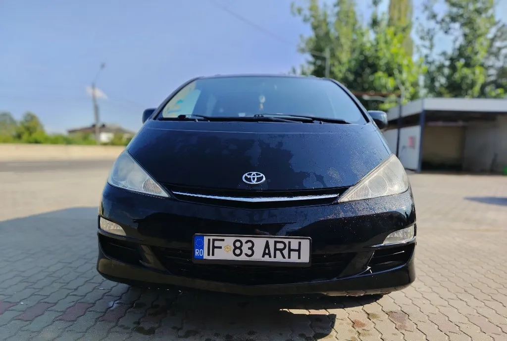 Toyota Previa 2003 2000cmc 7 locuri 2 699 eur