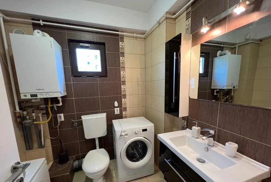 Decebal adiacent 2 camere bloc 2012 boutique
