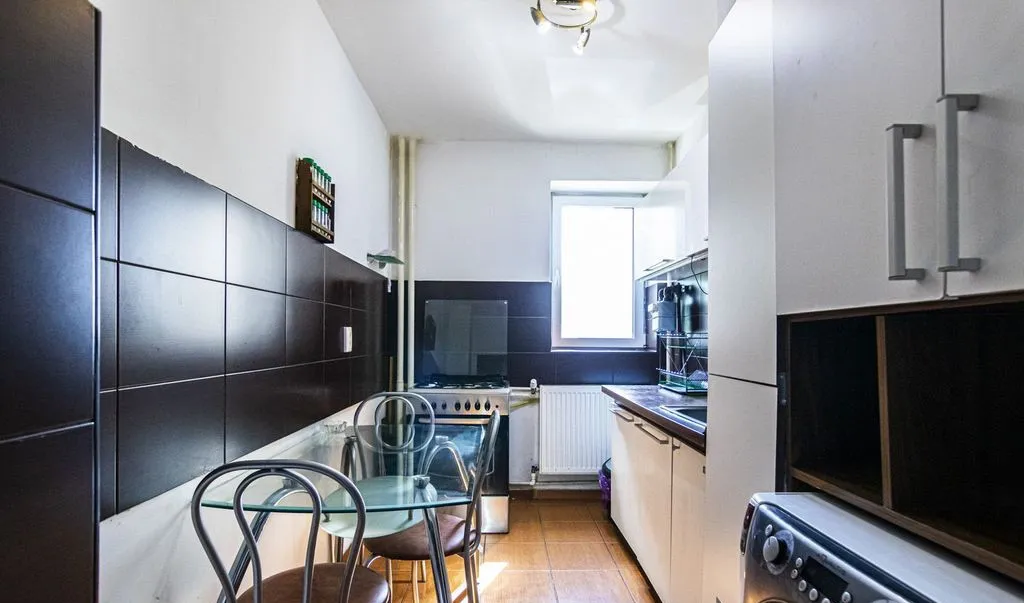 Drumul Taberei metrou Favorit 3 camere 2/10 64 mp bl
