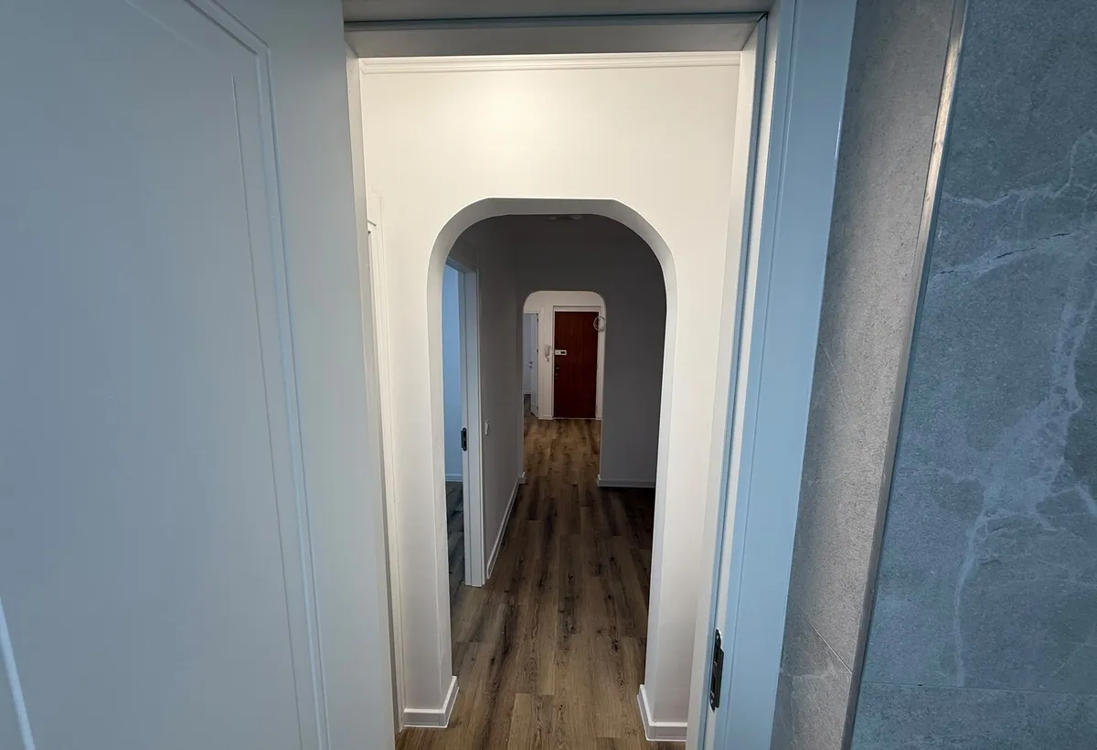Crangasi Constructorilor adiacent 3 camere vanzare
