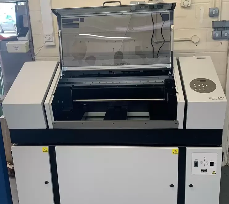 Roland VersaUV LEF2-300 UV Flatbed Printer