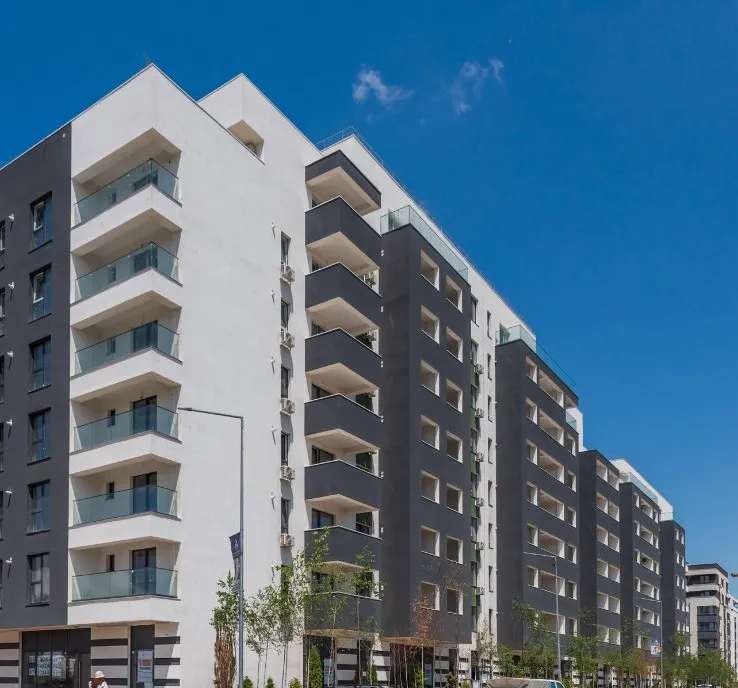 Apartament 3 camere supergeneros 101 mp