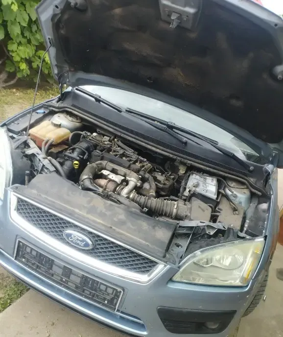 Dezmembrez Ford focus 1 leu