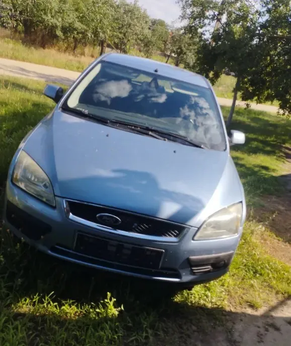Dezmembrez Ford focus 1 leu