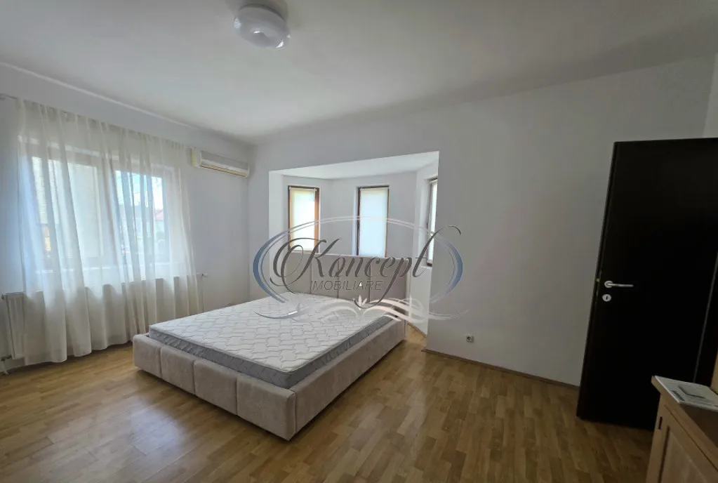 Apartament in vila cu parcare si garaj