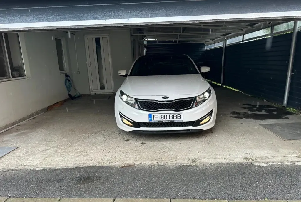 Kia optima hybrid gata de vacanta 10 000 eur