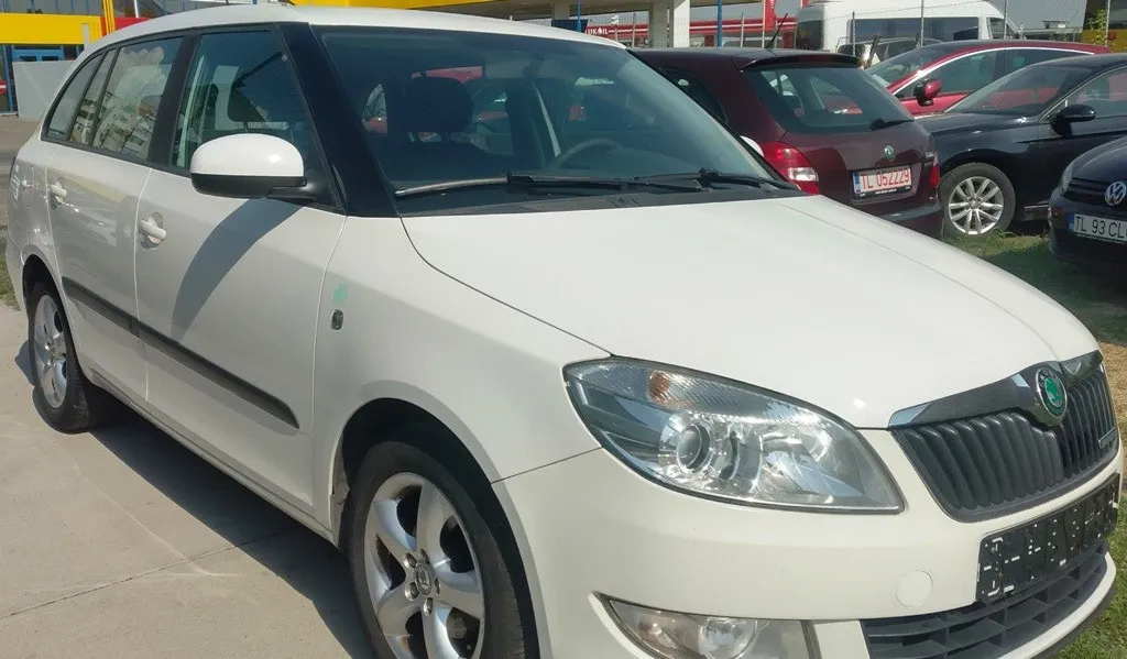 Skoda Fabia 1 2 2011 Euro5 import Germania 4 250 eur