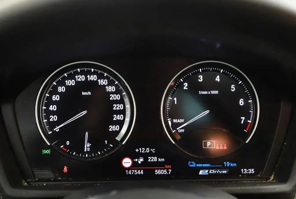 BMW X2 xDrive25e Plug-in 4X4 Panorama Memory HUD Winterpack Cruise Camera PDC 19 450 eur