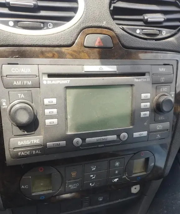 Dezmembrez Ford focus 2 1 leu