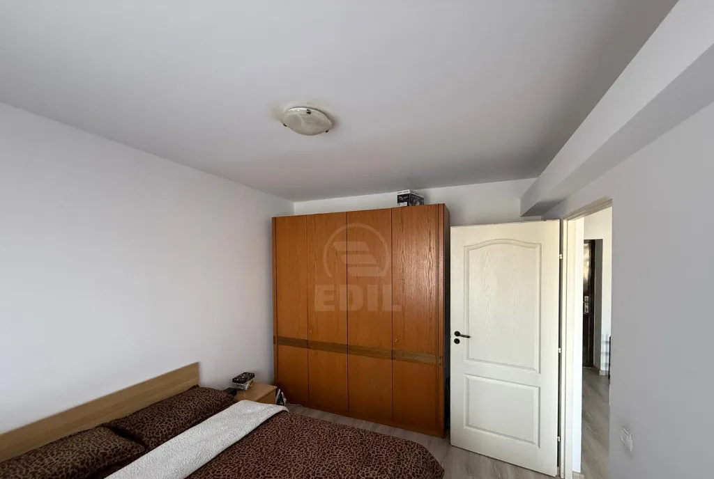 Inchiriere apartament 2 camere semidecomandat 51mp Teilor