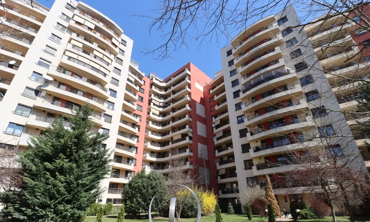 Stefan cel mare planul secund in complexul central parc metroul la 5MIN