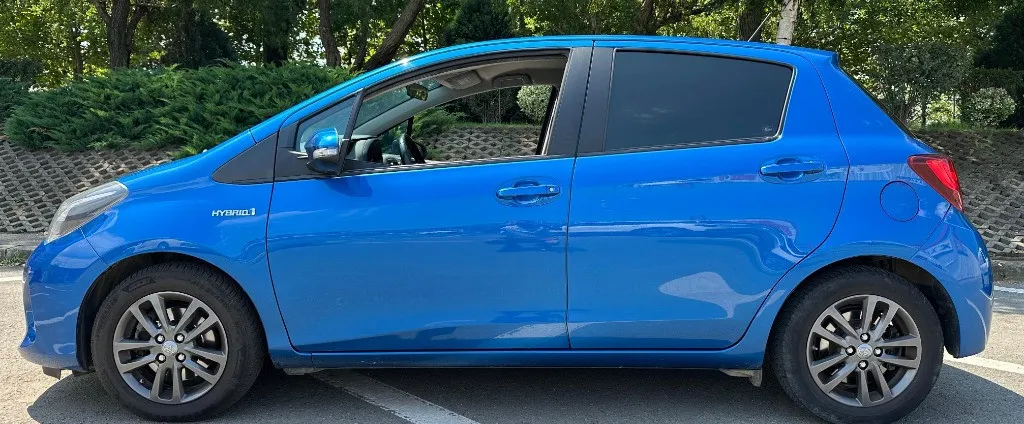 Toyota Yaris Hybrid 2017 8 990 eur