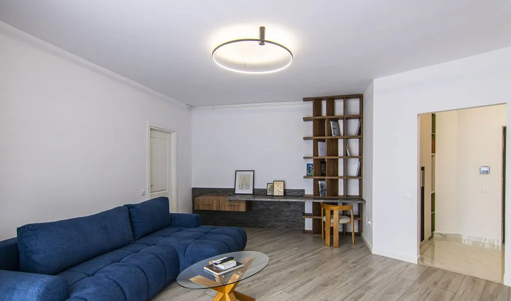Prima inchiriere 2 Camere 64 mp etaj 8 metrou Precizi