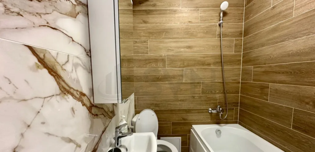 Apartament superb 4 camere bloc 2004 zona Arcul de Triumf