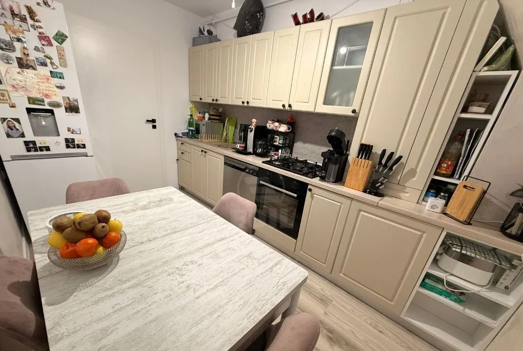 Apartament 3 camere decomandat Cetatii jysk