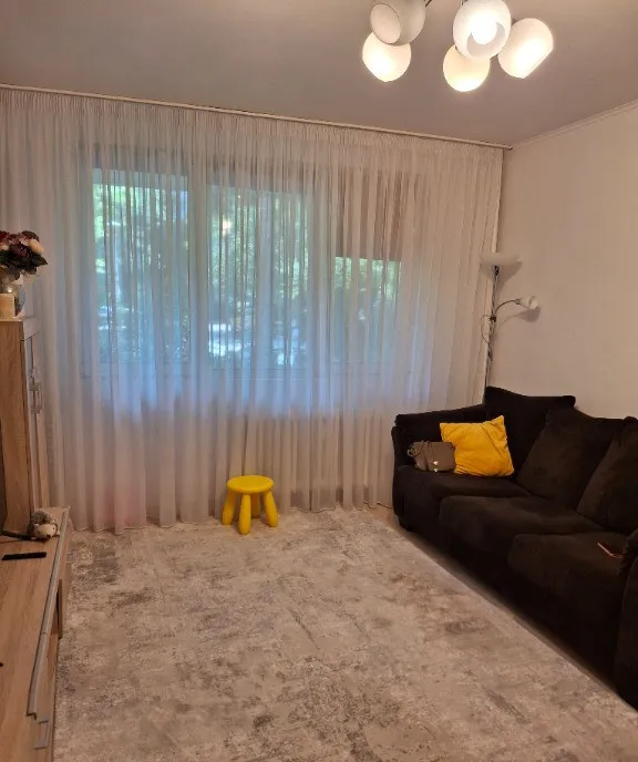 Proprietar vand apartament 2 camere Secuilor