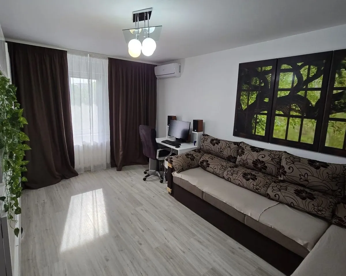 Crangasi apartament cu 3 camere la 3 min pana la metrou