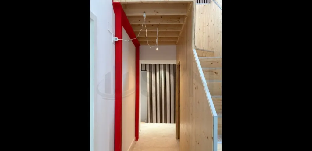 Casa reconsolidata si renovata complet Mosilor Traian