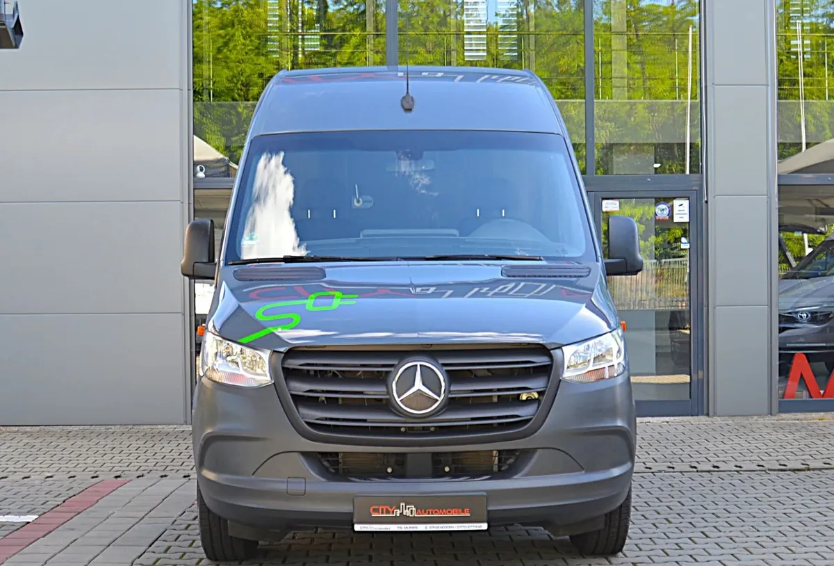 Mercedes Benz Sprinter