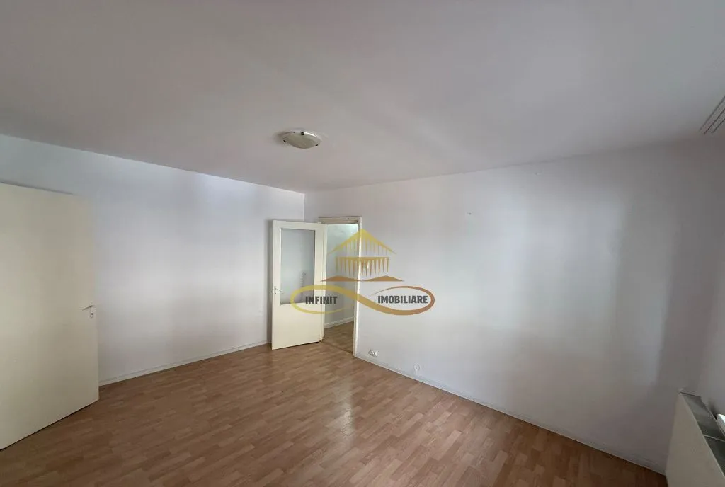 Apartament 2 camere de vanzare in Bacau