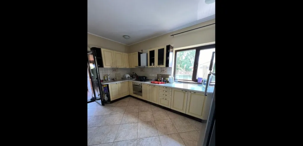 Vila 4 camere Cornetu