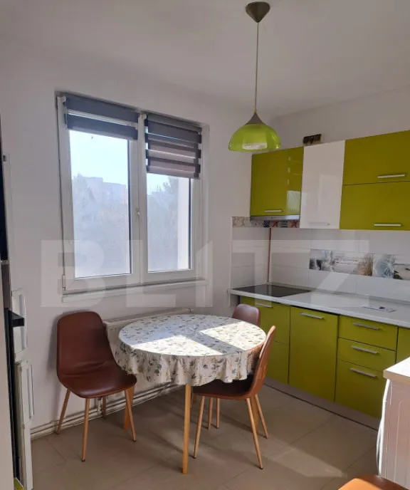 Apartament spatios cu 3 camere 63 mp zona dambu