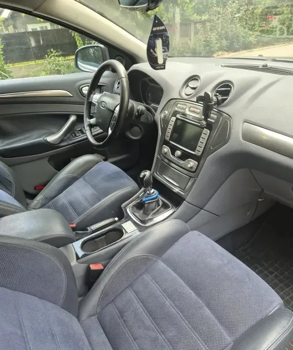 Ford mondeo mk4 Convers plus 3 500 eur