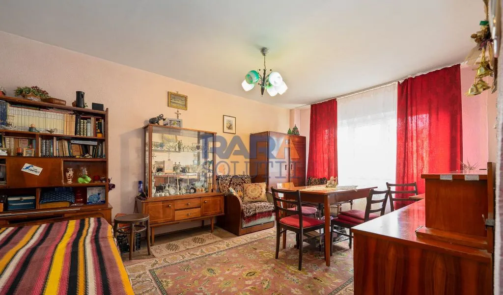Apartament 3 camere doua bai Bd Roman Musat
