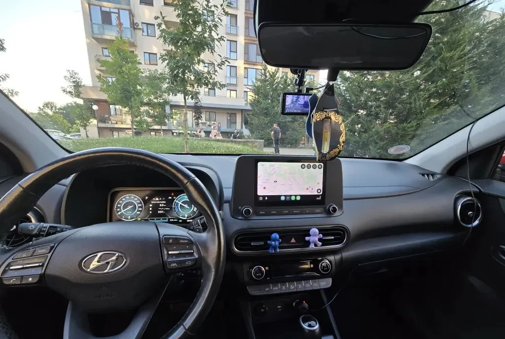 Hyundai Kona Hybrid Premium 1 6 GDi HEV 141 CP Automat ndash 2022 19 000 eur