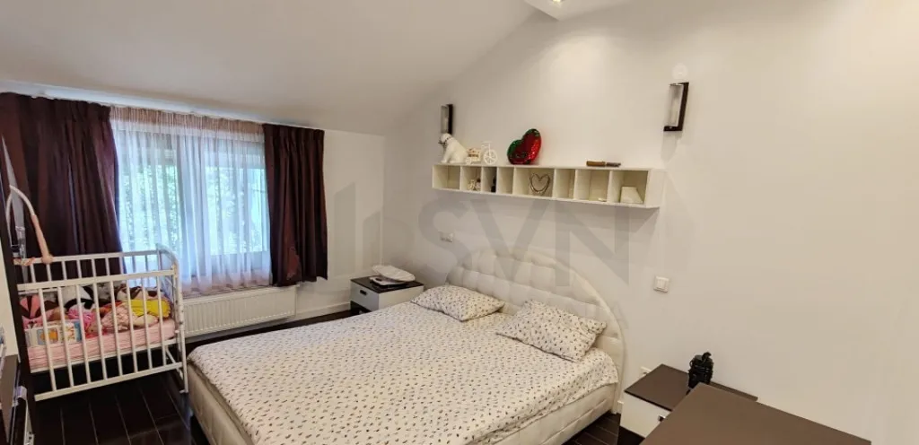 Vila 8 camere cu Teren 250 mp Zona Mihai Bravu Sector 3 d