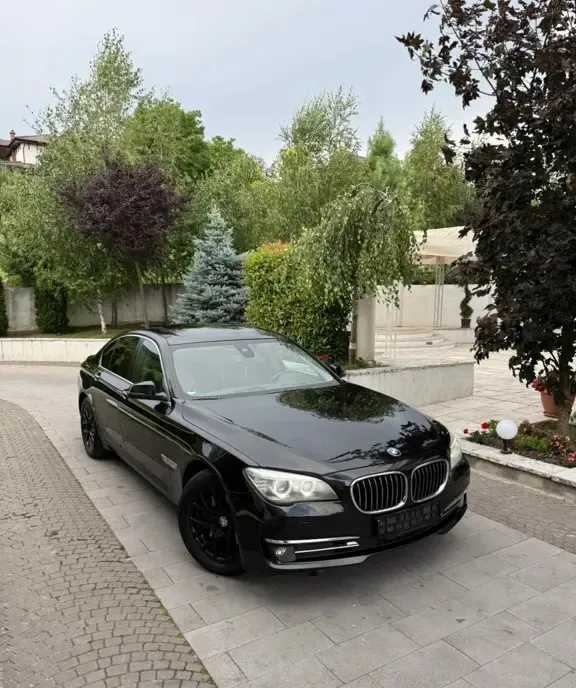 2014 BMW 730d Facelift 4 butoane Germania Optiuni Top 9 900 eur