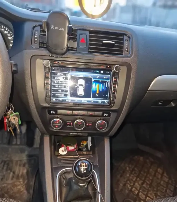 VW Jeta 1 6 TDi an 2014 AC- clima Euro 5 servo ABS ESP navigatie 4 300 eur
