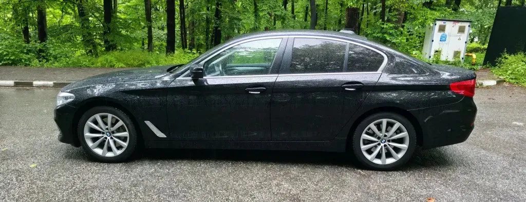 BMW Seria 5 530e iPerfomance Plug In Hibrid 21 990 eur